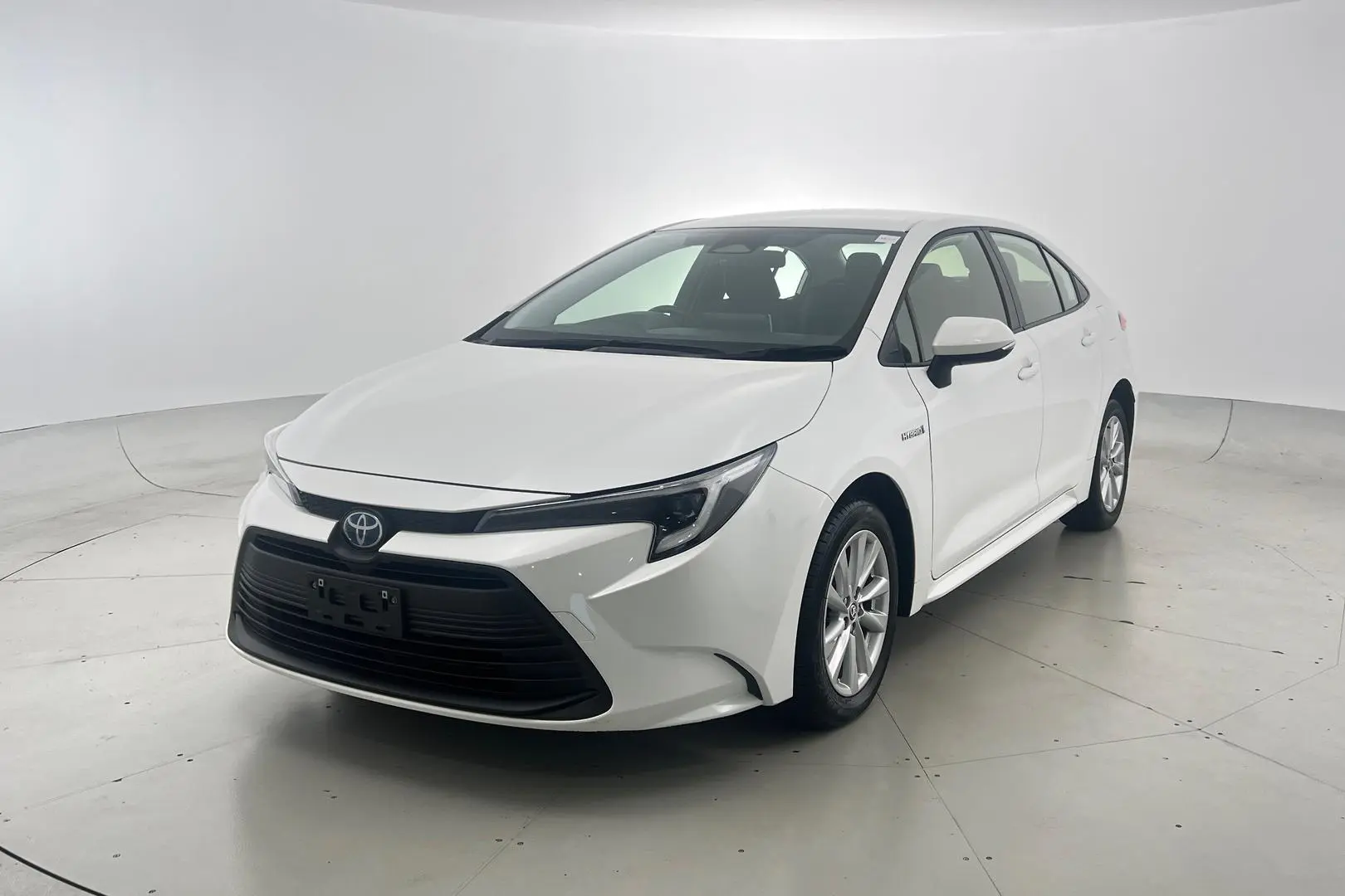 2024 Toyota Corolla Gallery Image 2
