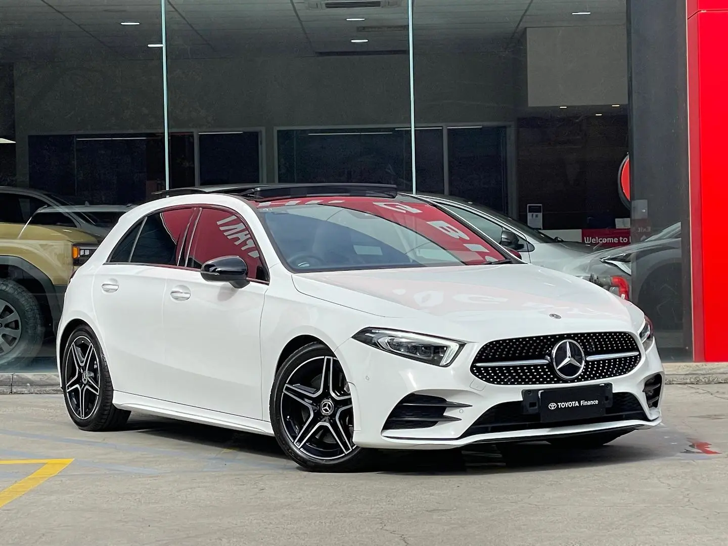 2022 Mercedes-Benz A-Class Gallery Image 1
