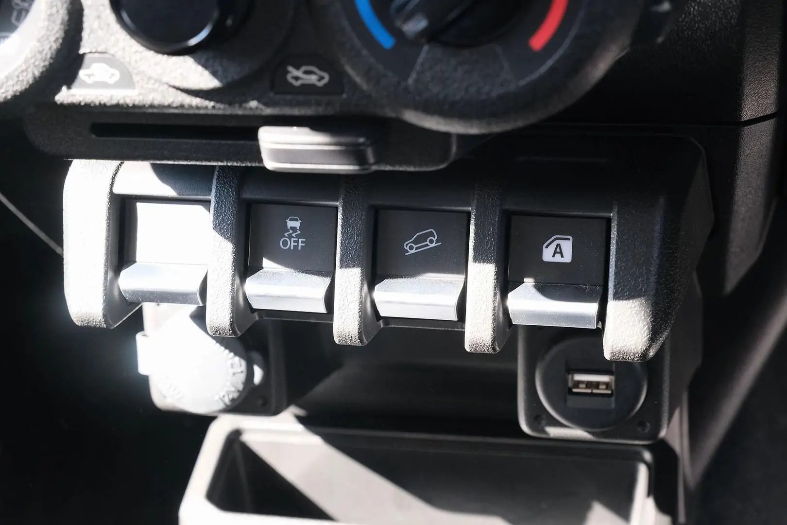 2022 Suzuki Jimny Gallery Image 15