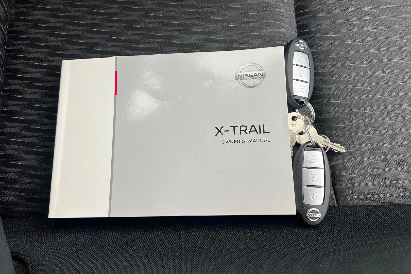 2021 Nissan X-TRAIL Gallery Image 4