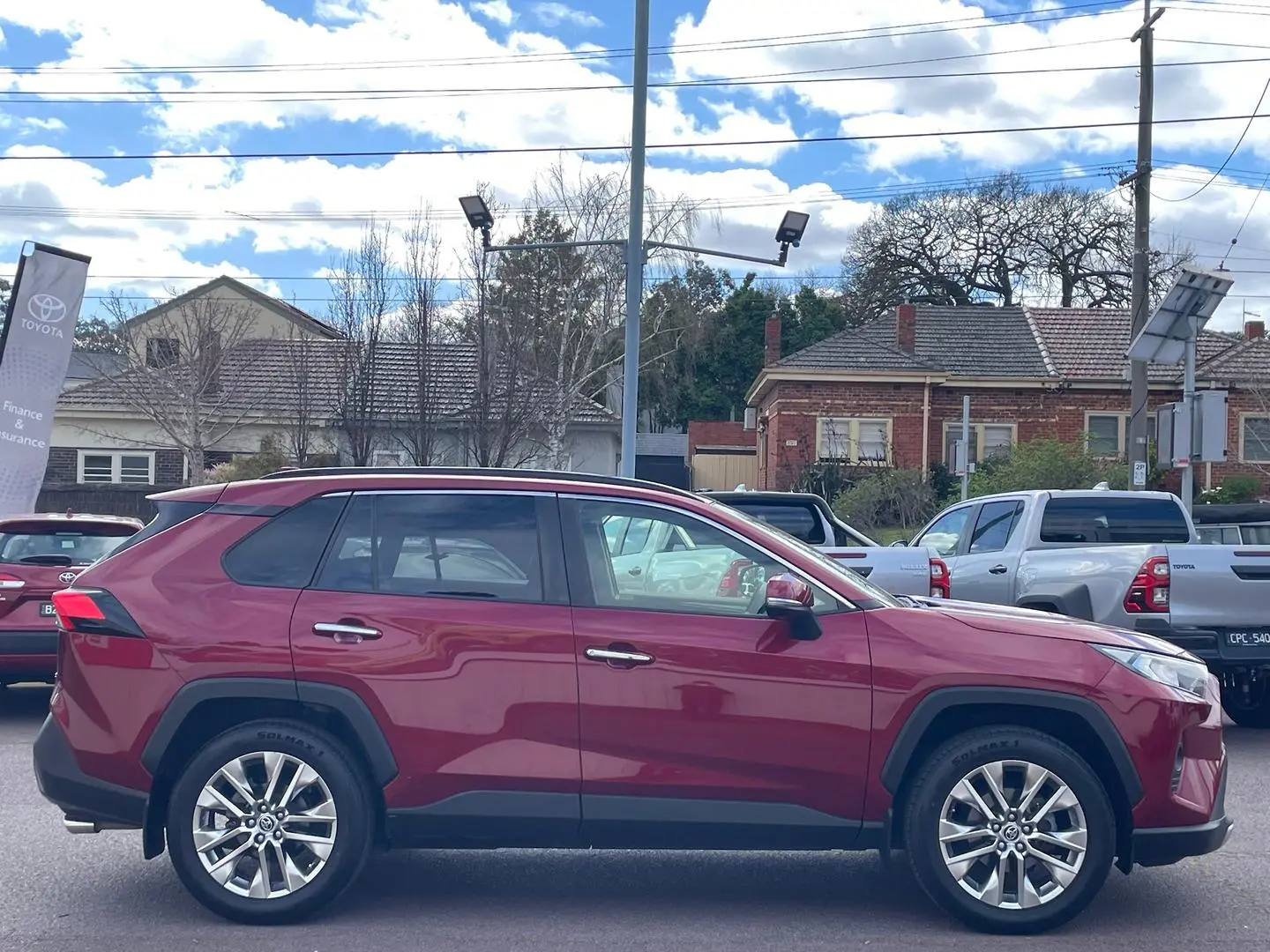 2019 Toyota RAV4 Gallery Image 3