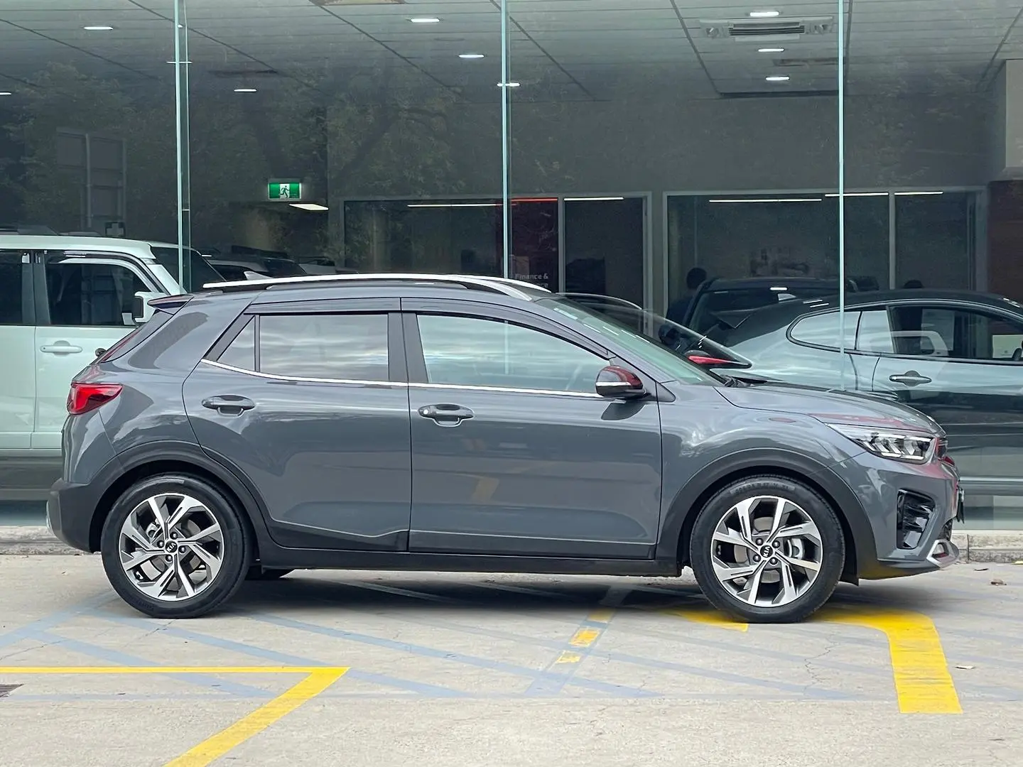 2021 Kia Stonic Gallery Image 2