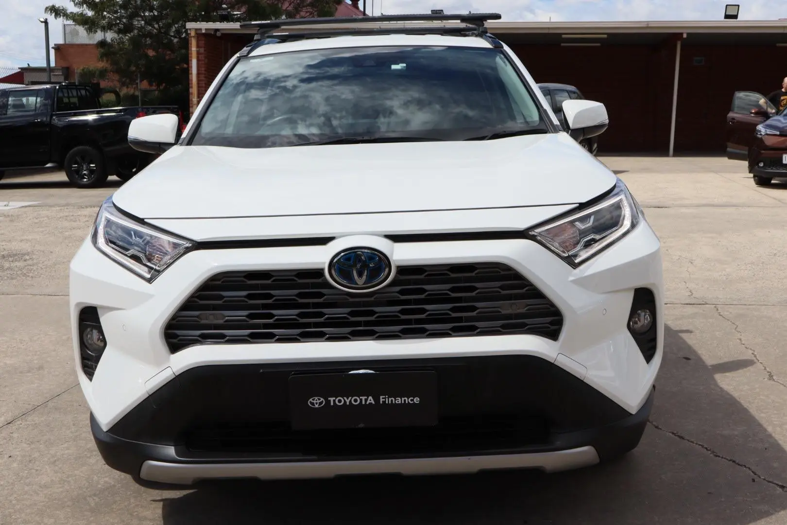 2021 Toyota Rav4 Gallery Image 2