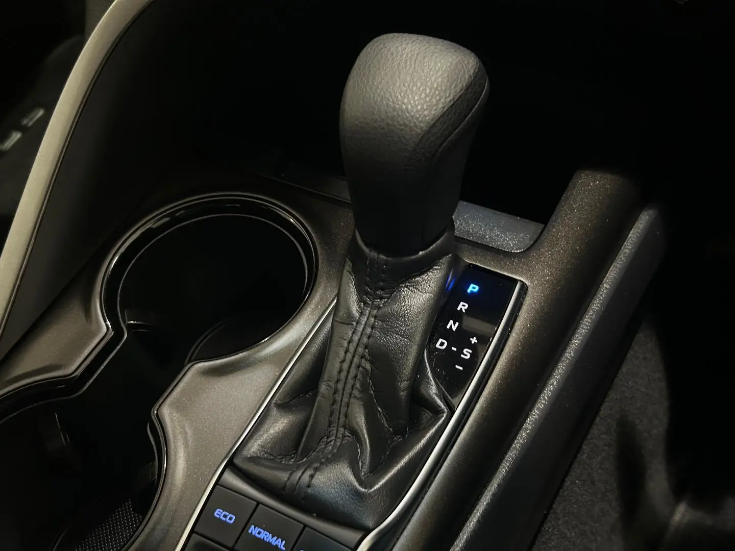 2024 Toyota Camry Gallery Image 14