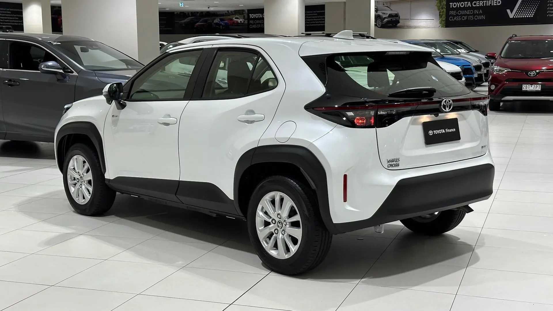 2024 Toyota Yaris Cross Gallery Image 8