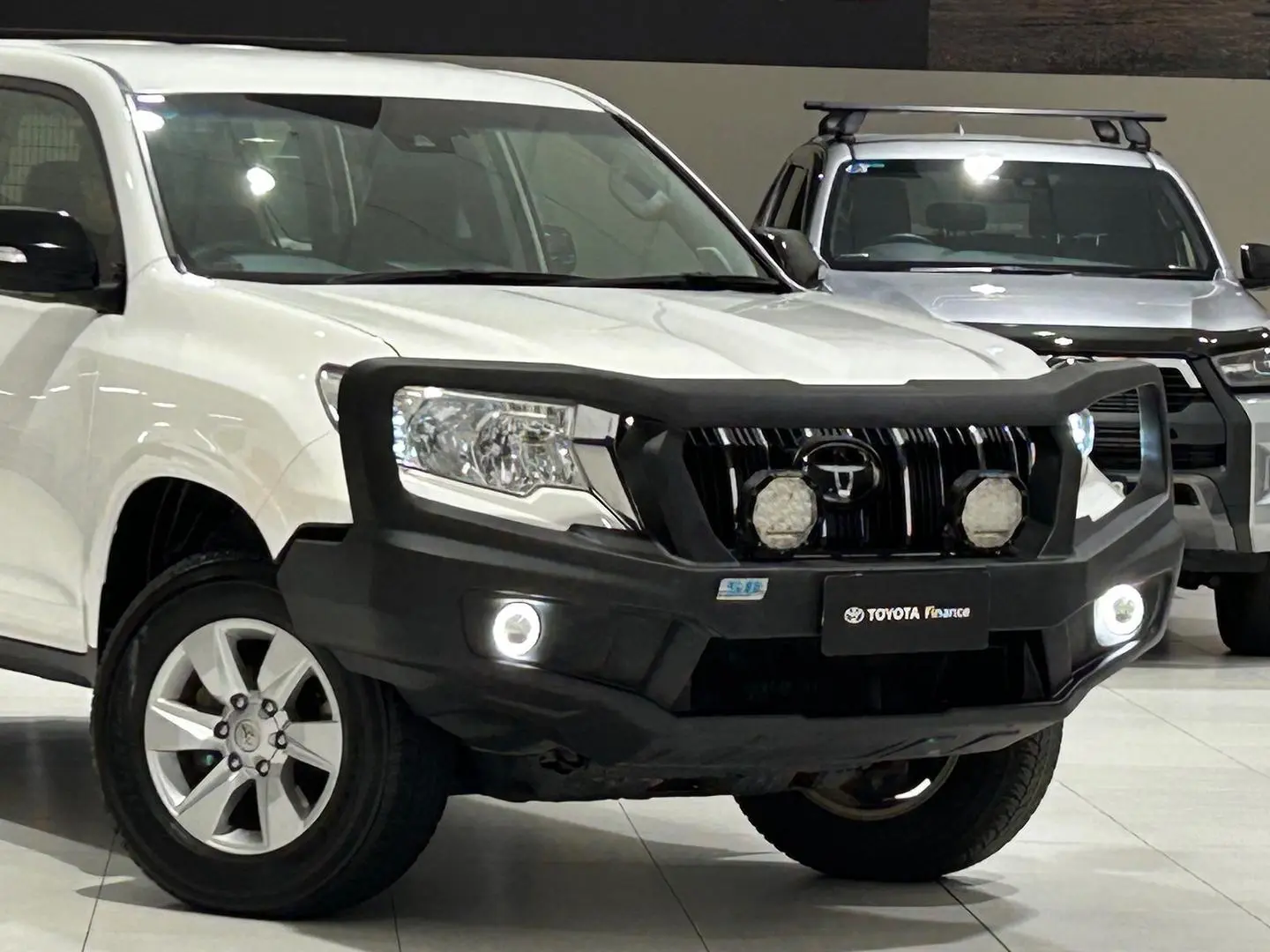 2021 Toyota Landcruiser Prado Gallery Image 3