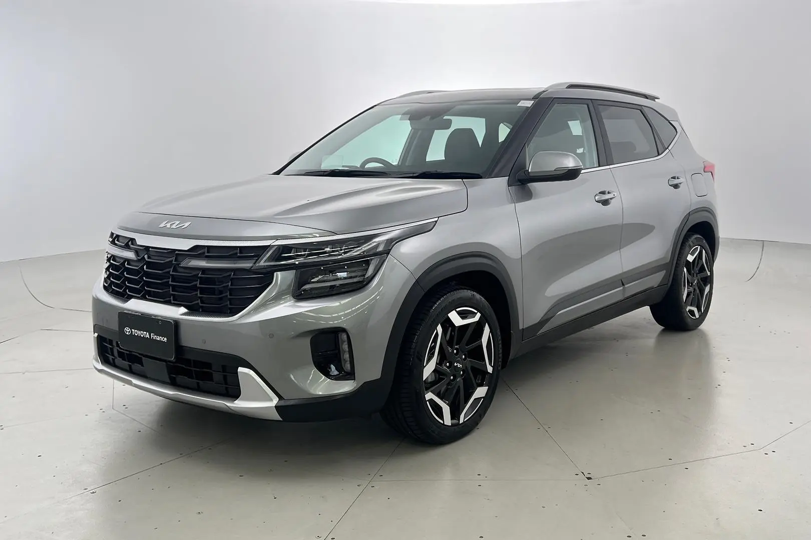 2023 Kia Seltos Gallery Image 2