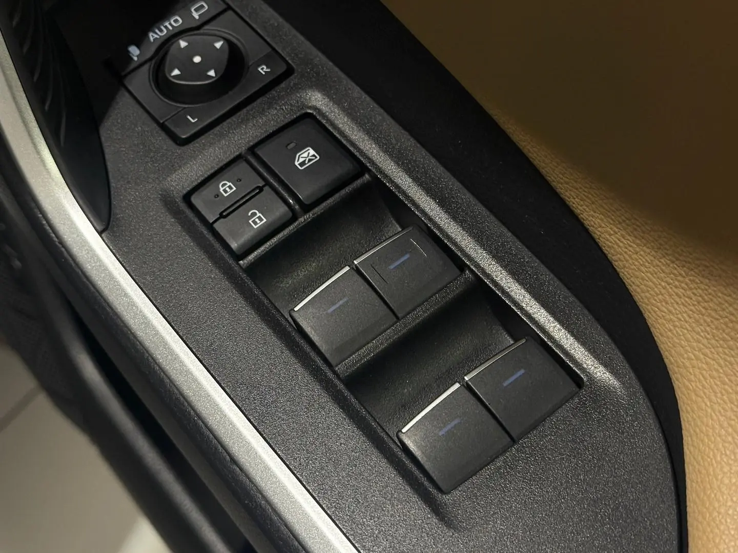 2024 Toyota RAV4 Gallery Image 15