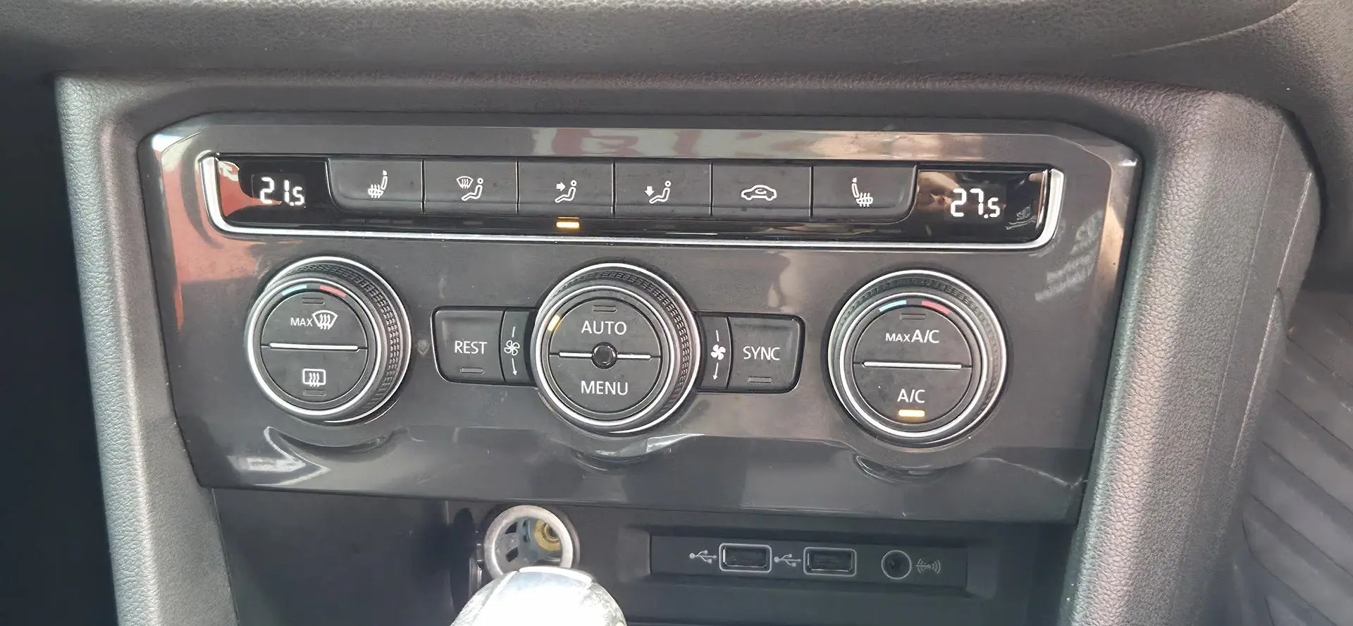 2020 Volkswagen Tiguan Gallery Image 20