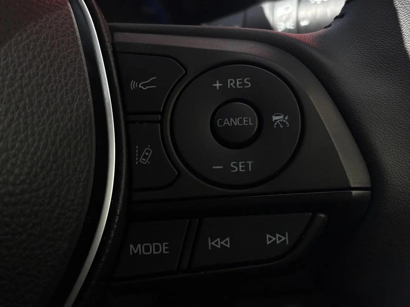 2024 Toyota RAV4 Gallery Image 21