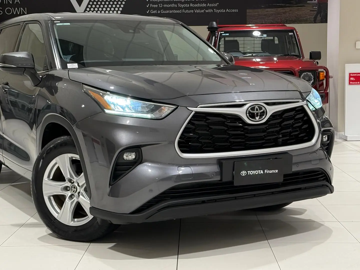 2021 Toyota Kluger Gallery Image 3