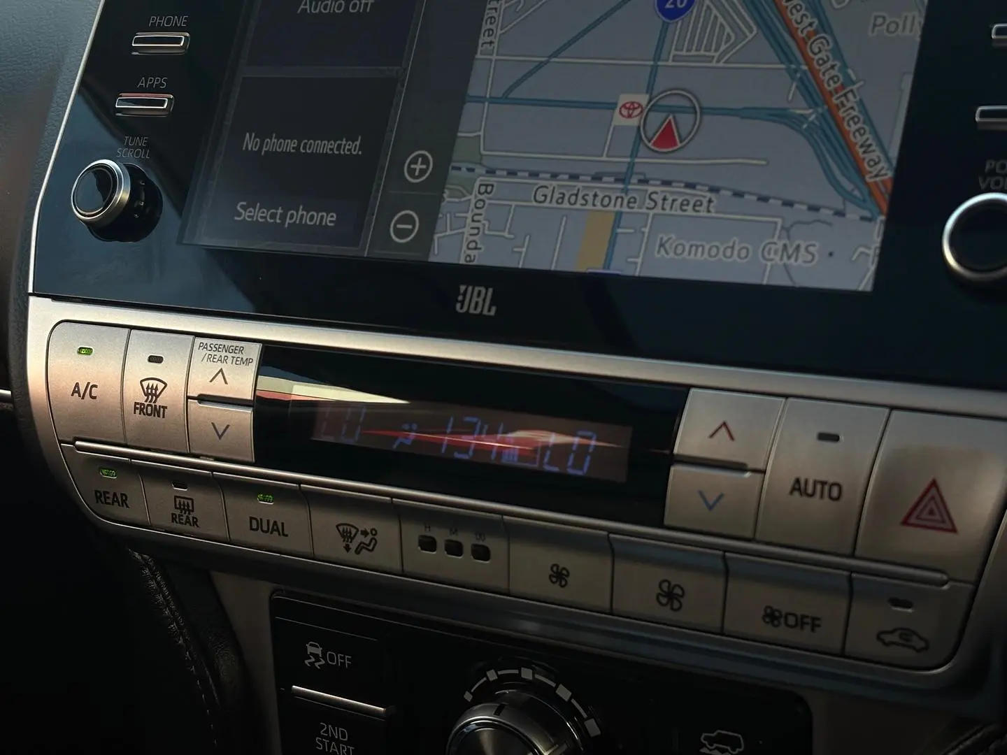 2022 Toyota Landcruiser Prado Gallery Image 19