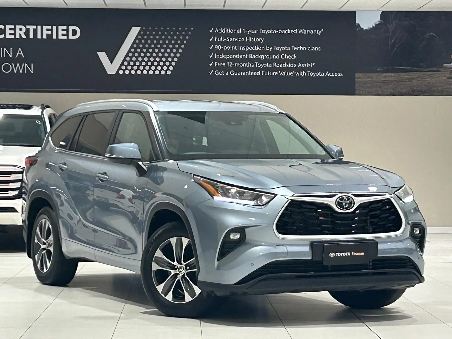 2023 Toyota Kluger Gallery Image 1
