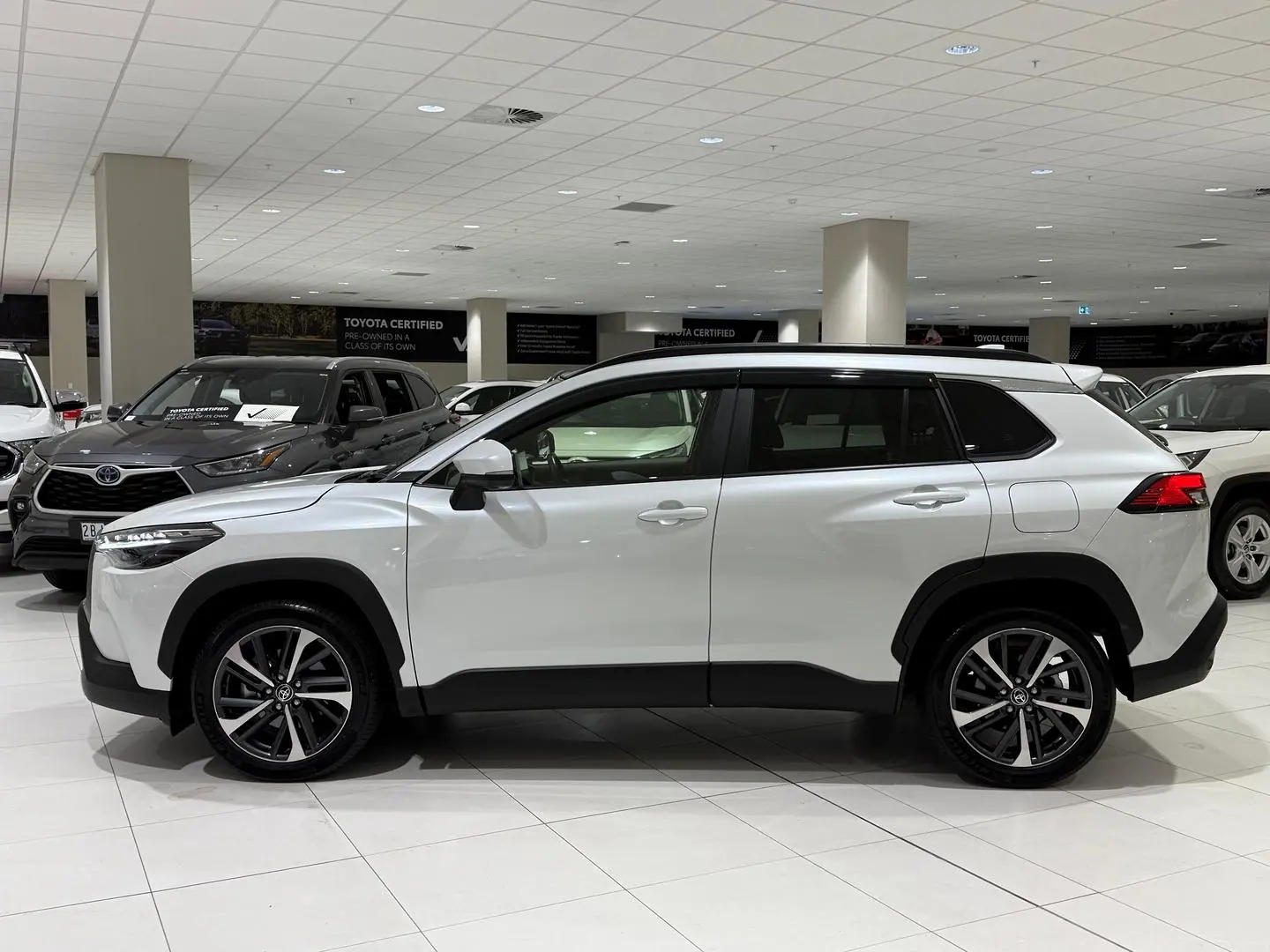 2023 Toyota Corolla Cross Gallery Image 6