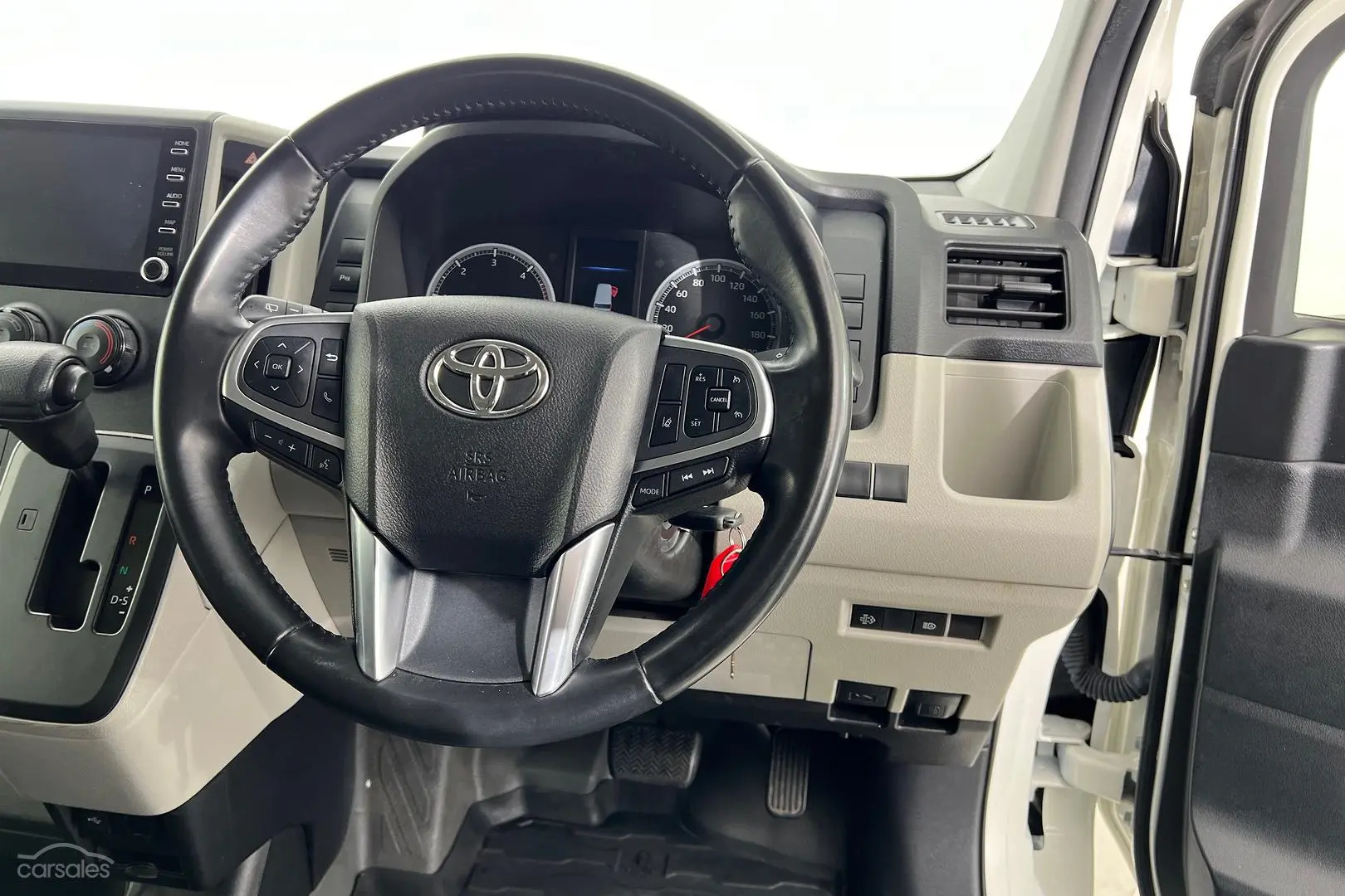 2020 Toyota Hiace Image 12