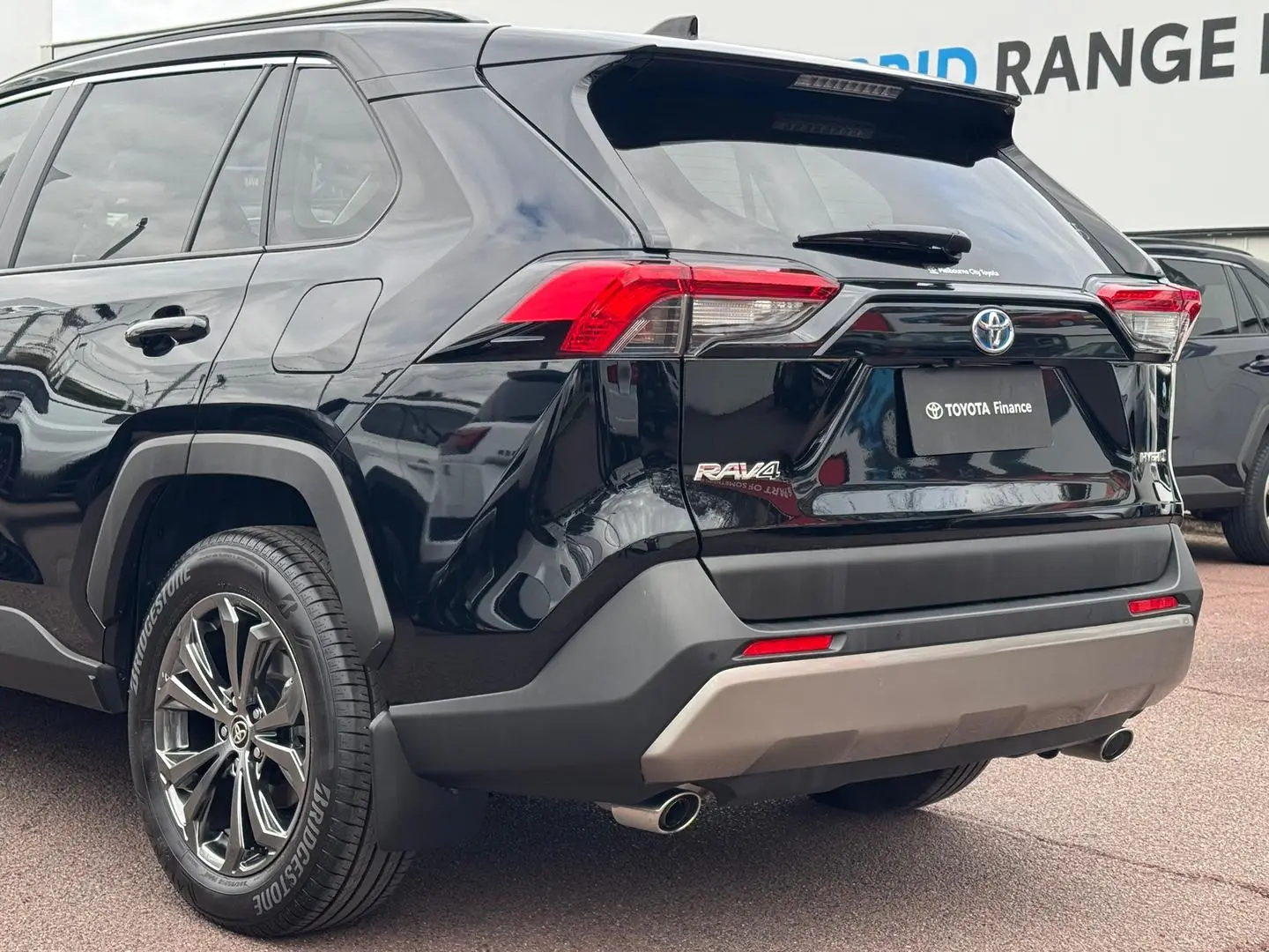 2024 Toyota RAV4 Gallery Image 8