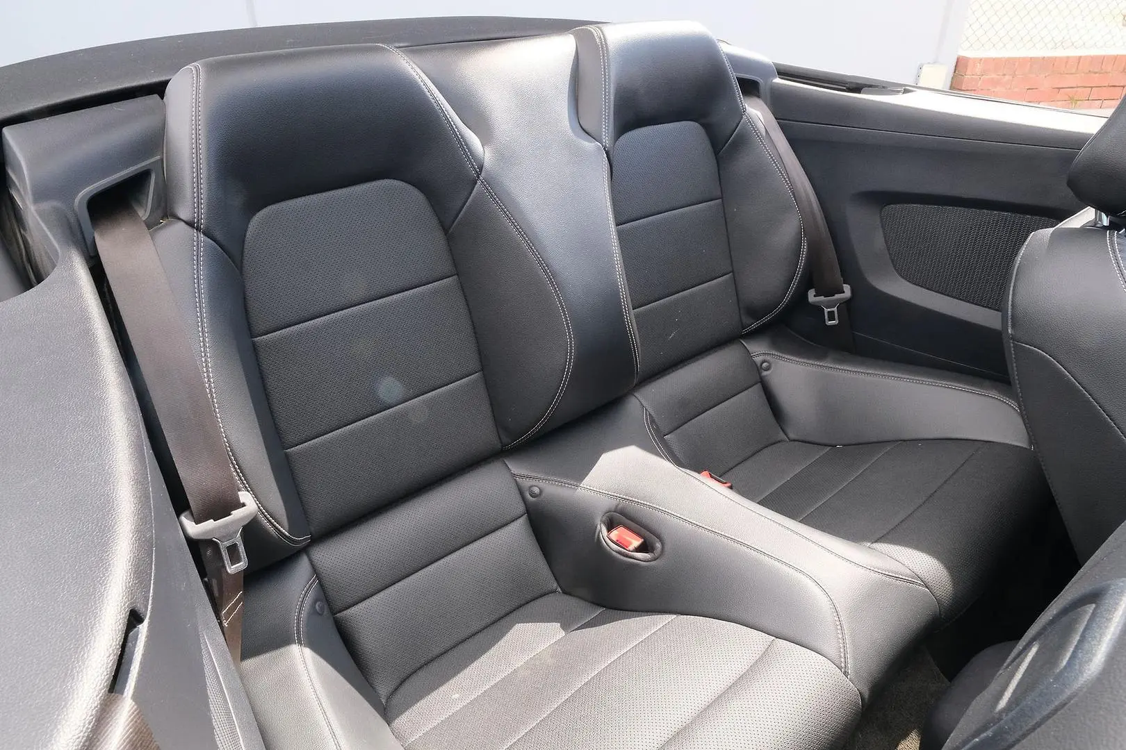 2018 Ford Mustang Gallery Image 14