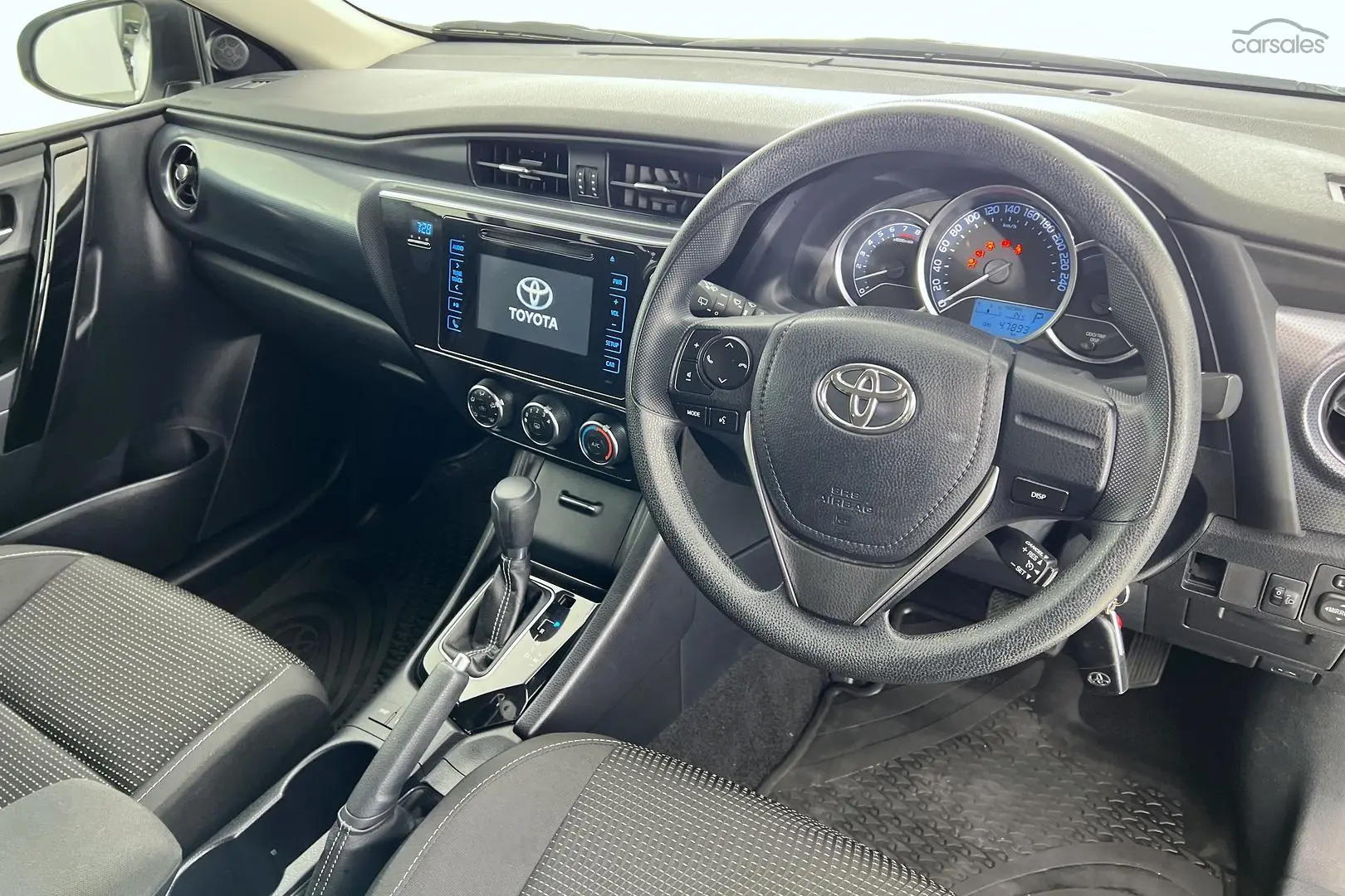 2018 Toyota Corolla Image 3