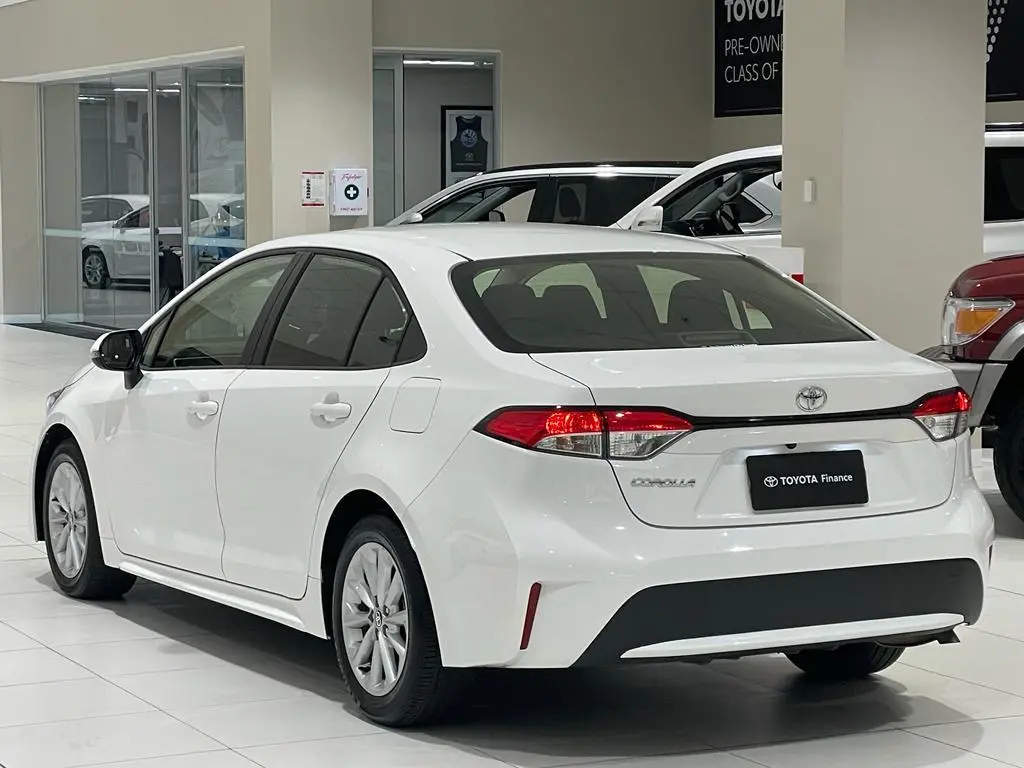 2021 Toyota Corolla Gallery Image 8