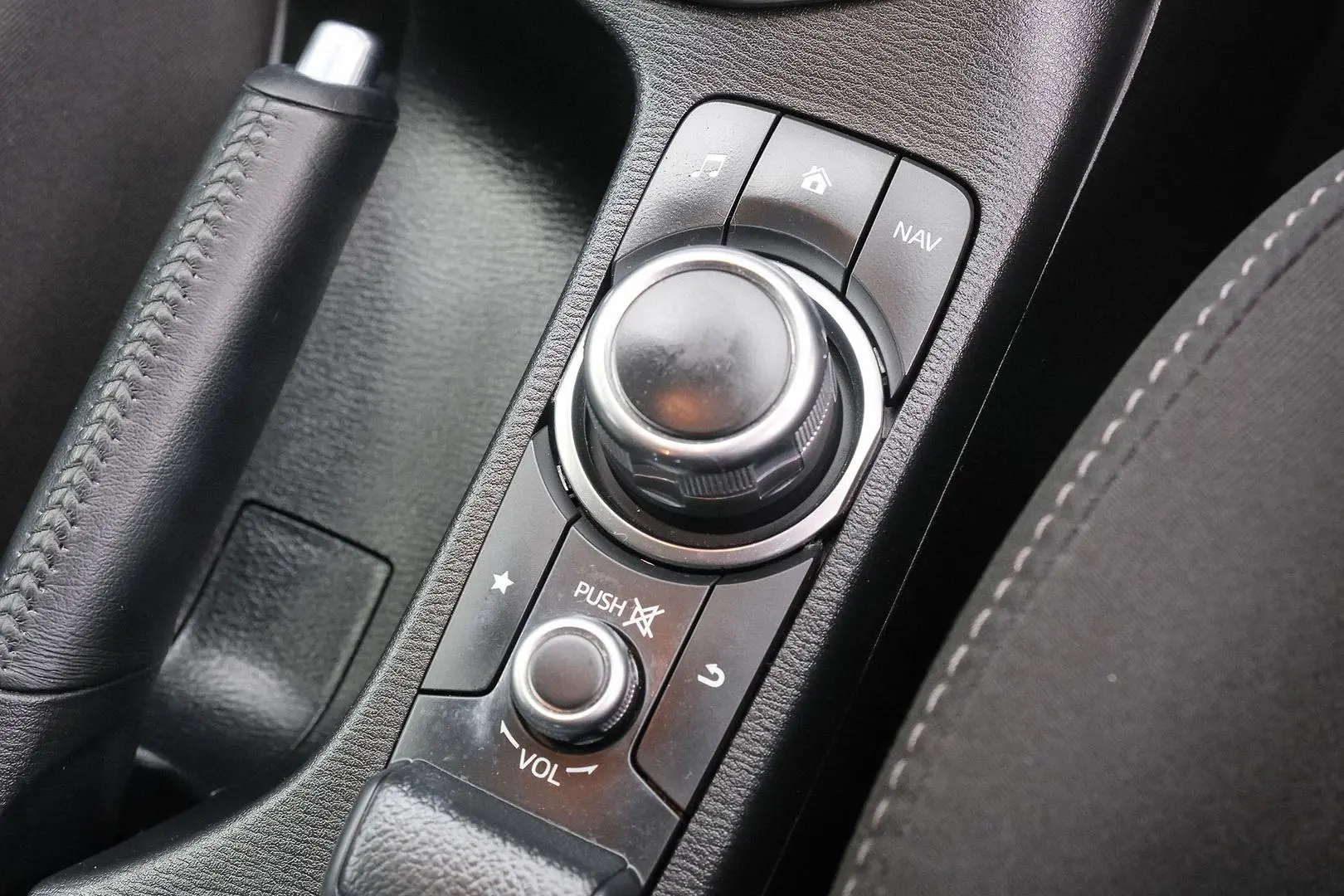 2016 Mazda CX-3 Gallery Image 16