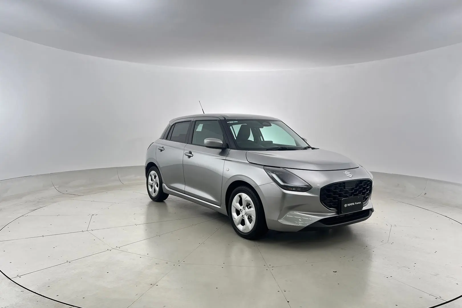 2024 Suzuki Swift Gallery Image 1