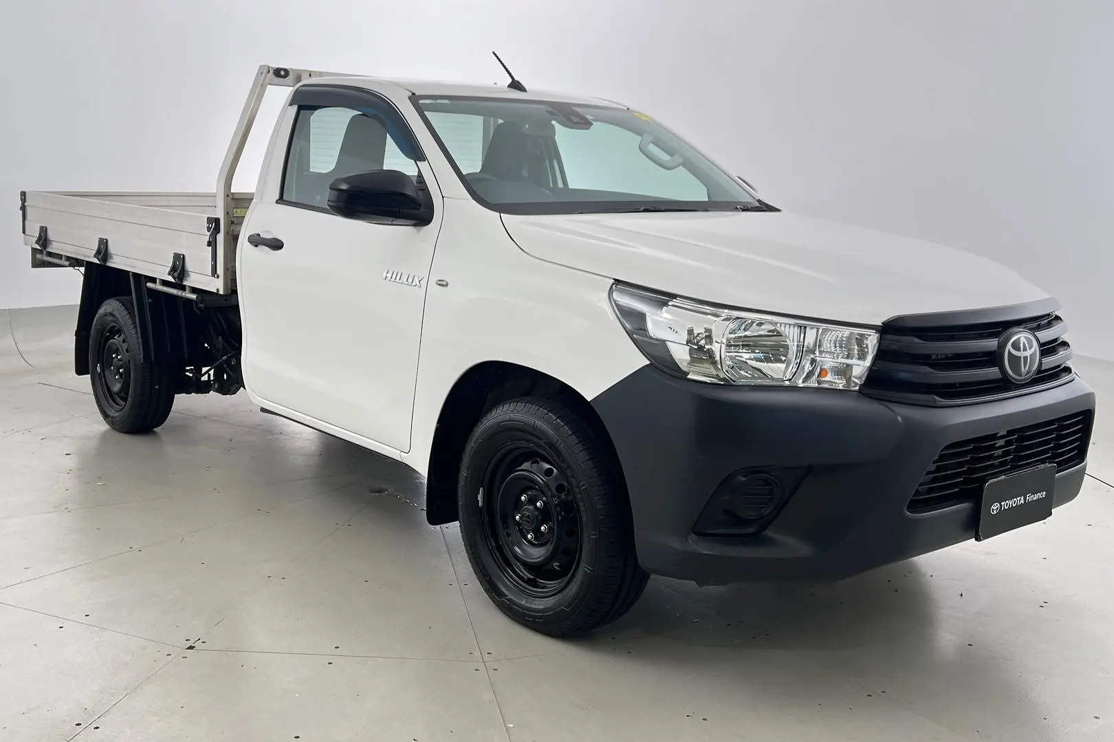 2020 Toyota Hilux Gallery Image 1