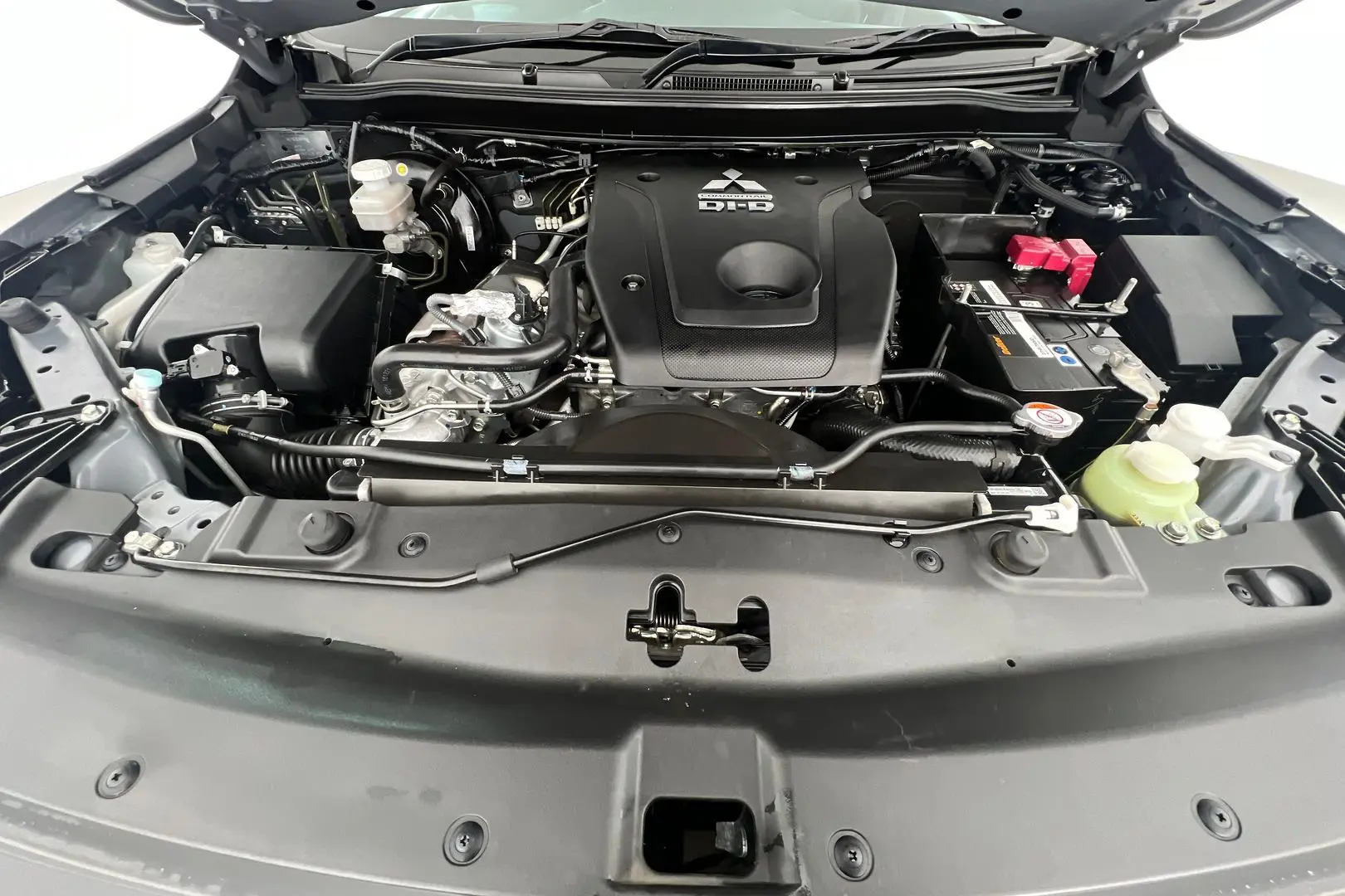 2022 Mitsubishi Triton Gallery Image 20