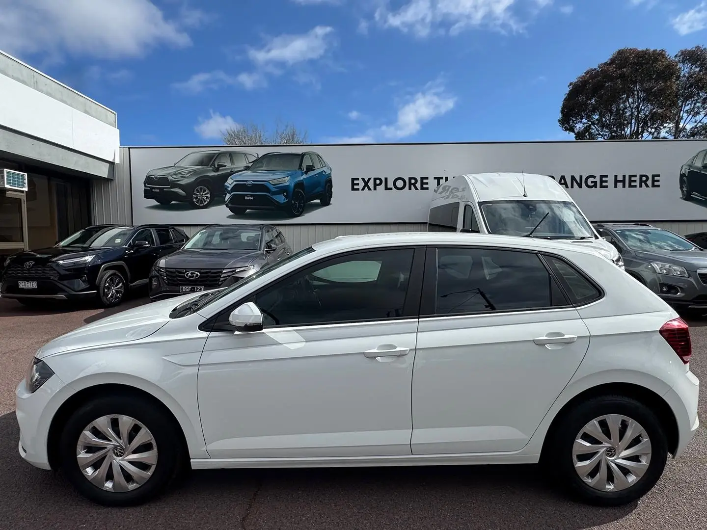 2021 Volkswagen Polo Gallery Image 9