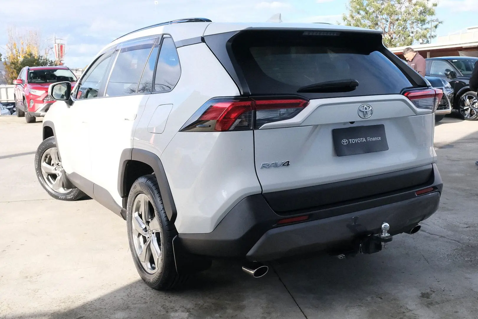 2020 Toyota RAV4 Gallery Image 2