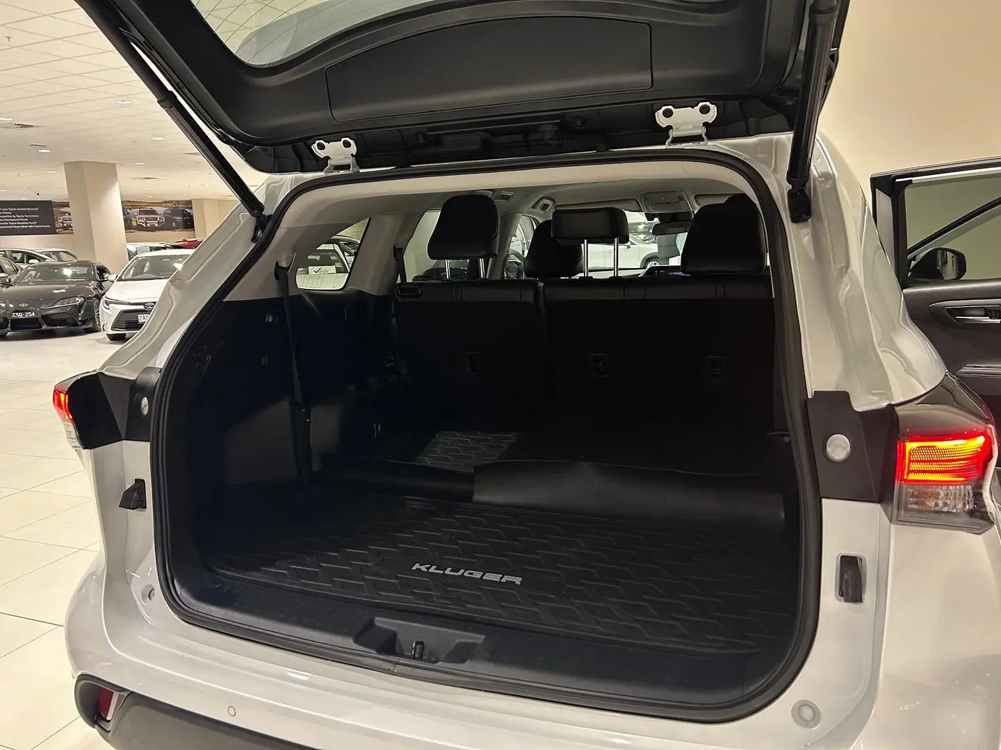 2022 Toyota Kluger Gallery Image 11
