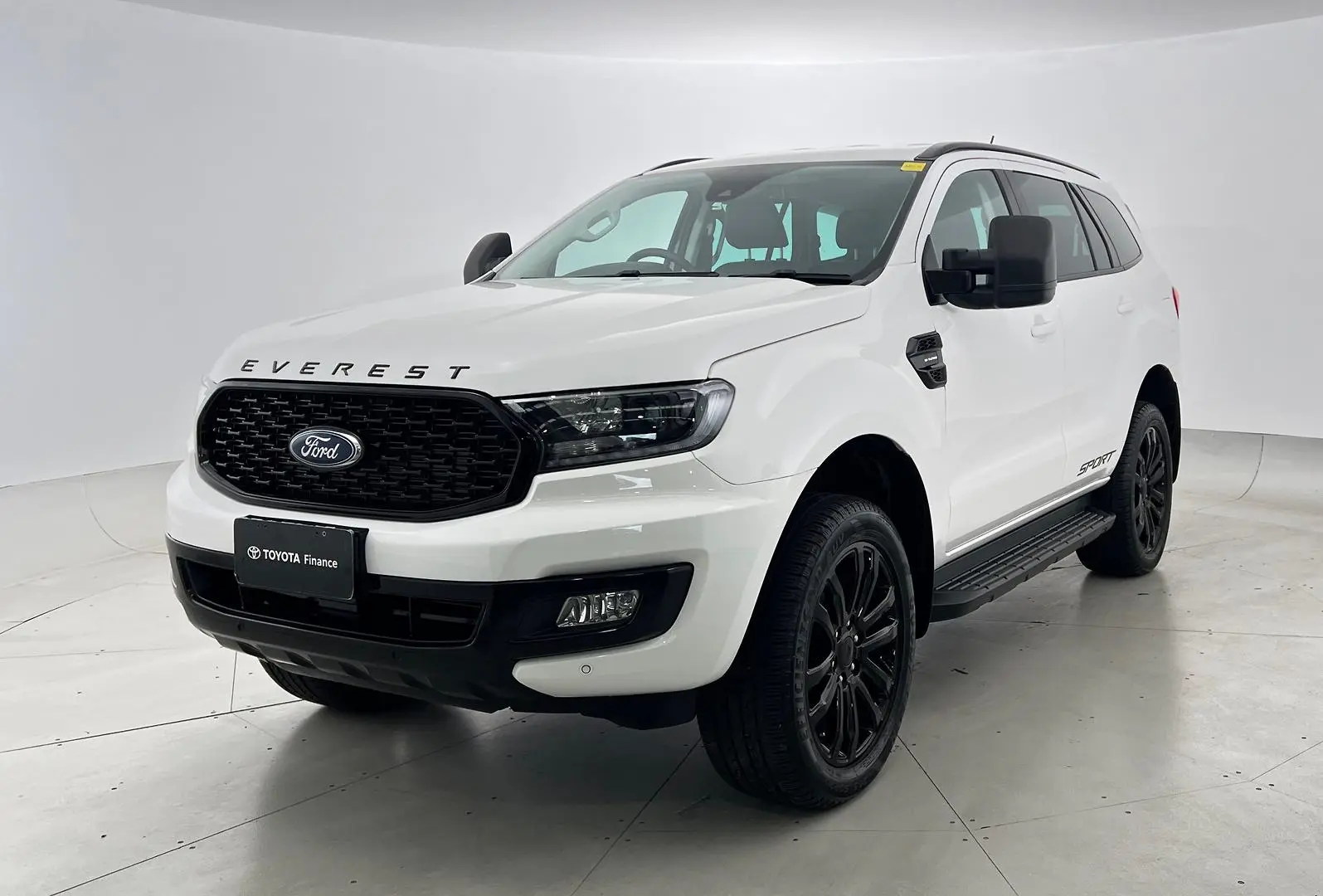 2021 Ford Everest Gallery Image 9