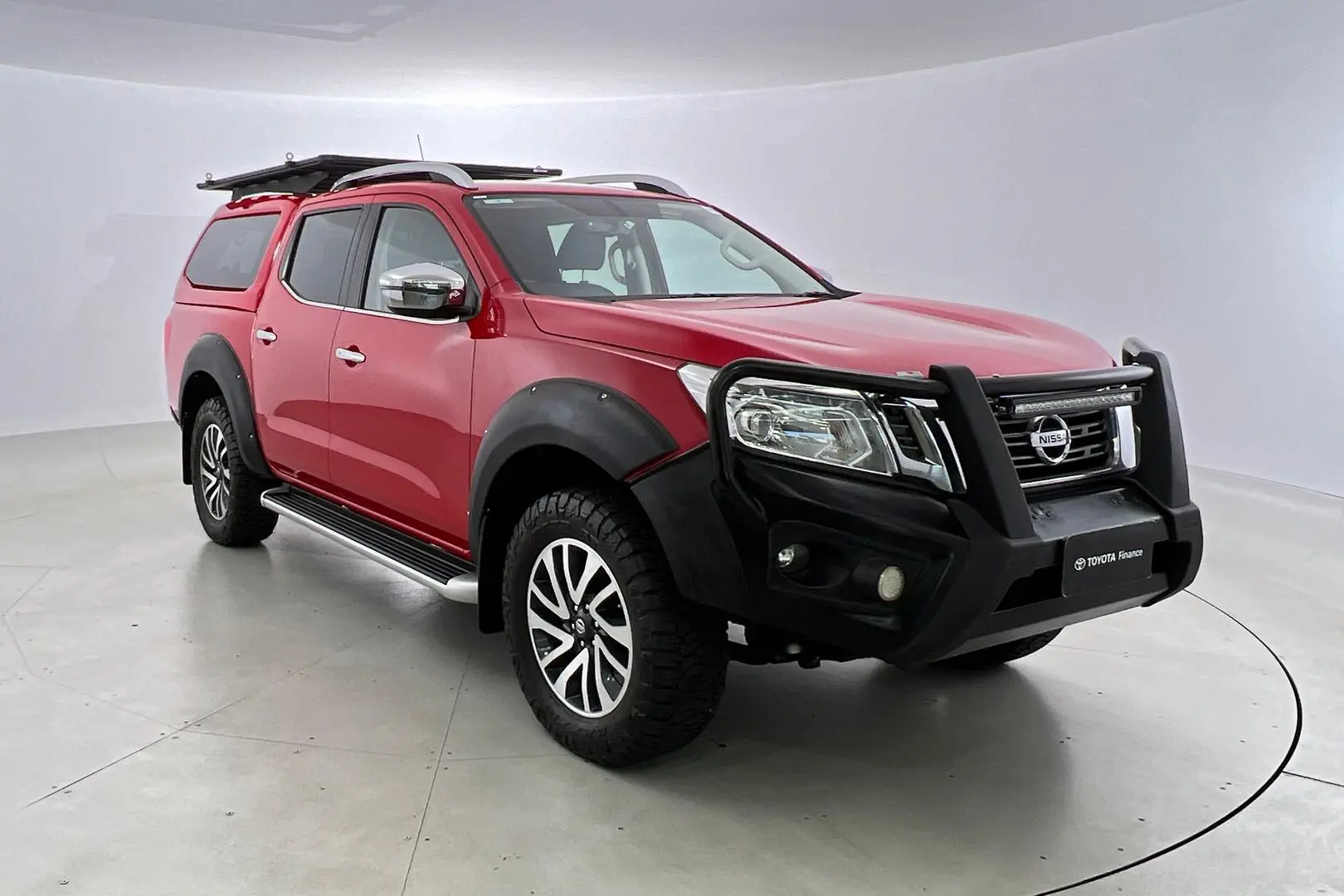 2017 Nissan Navara Gallery Image 1