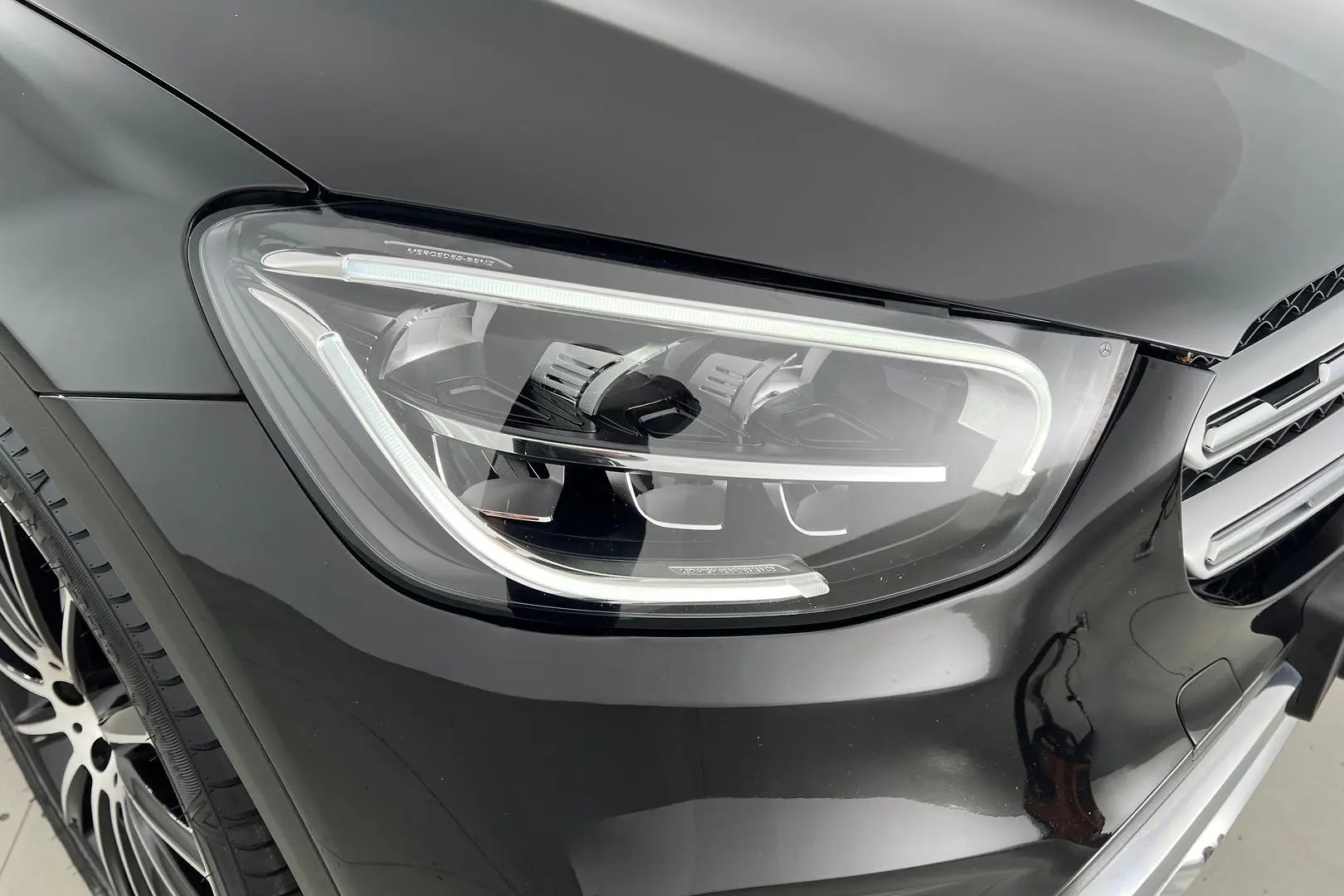 2022 Mercedes-Benz GLC-Class Gallery Image 16