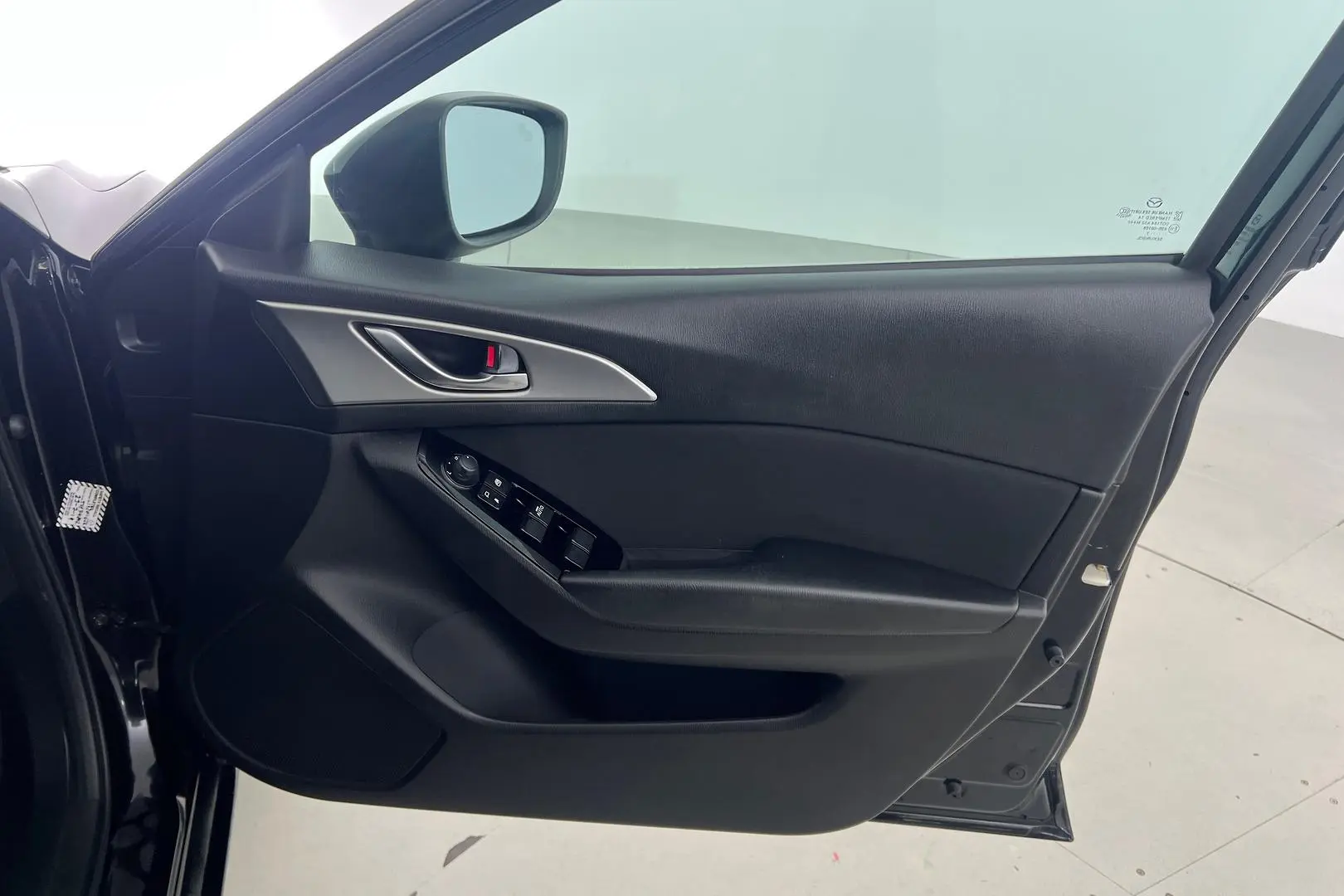 2017 Mazda 3 Gallery Image 12