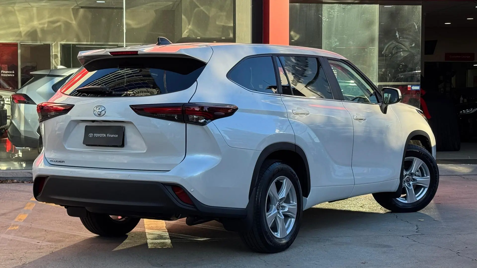 2024 Toyota Kluger Gallery Image 6