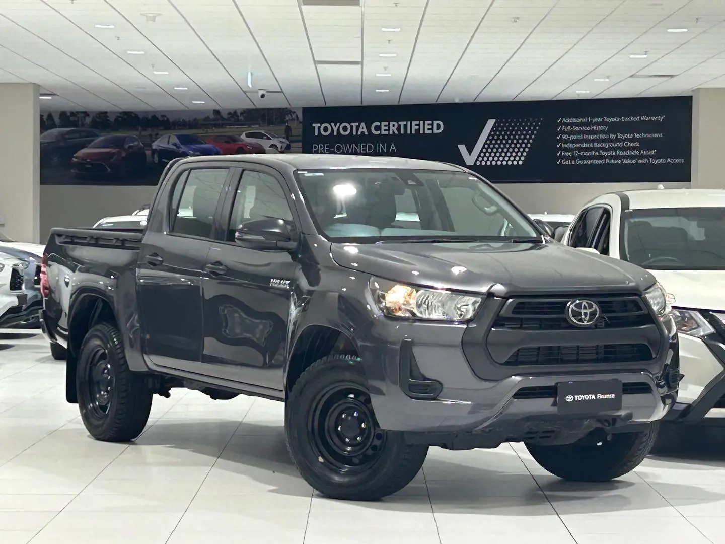 2022 Toyota Hilux Gallery Image 1
