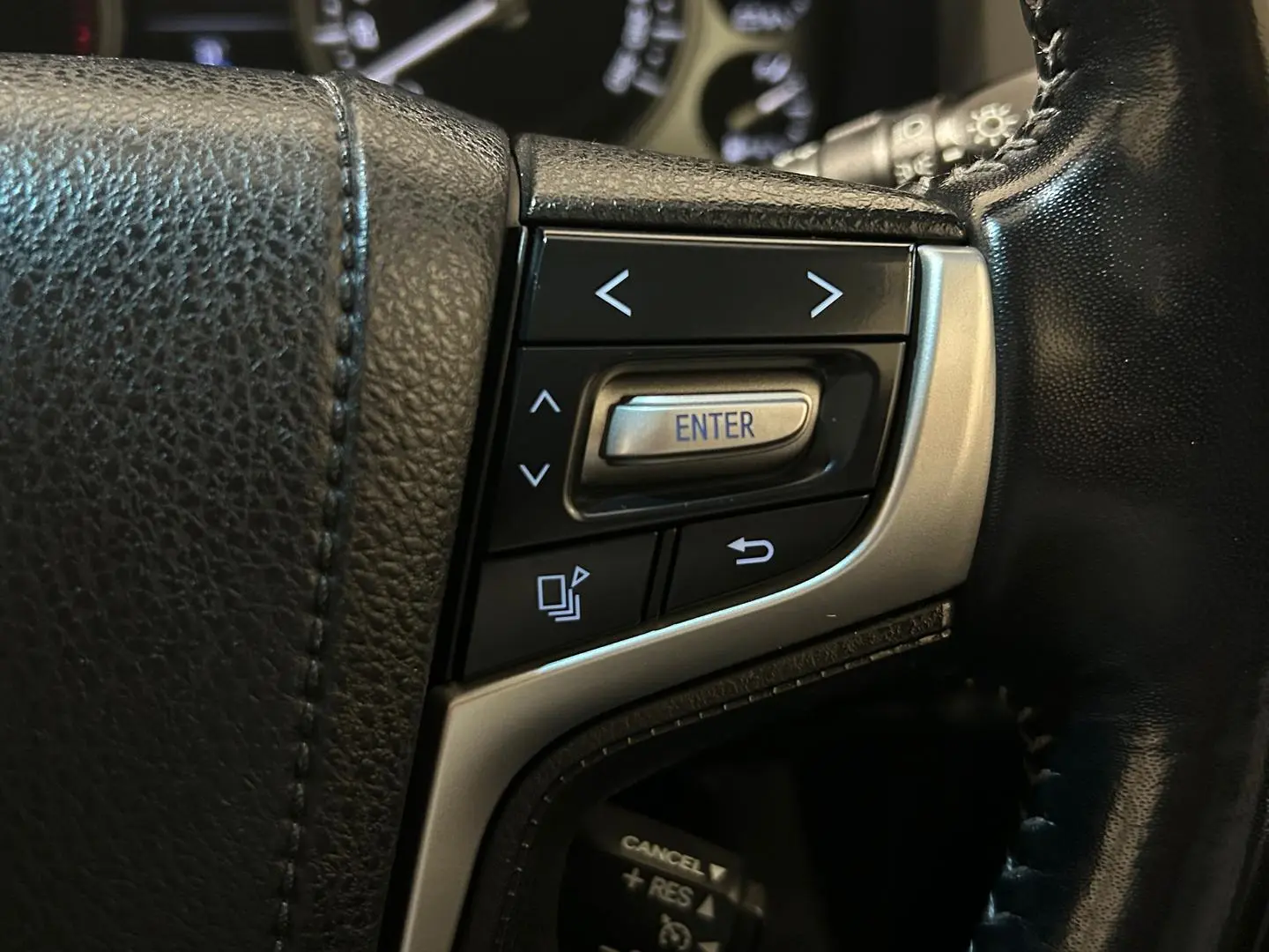 2021 Toyota Landcruiser Gallery Image 31