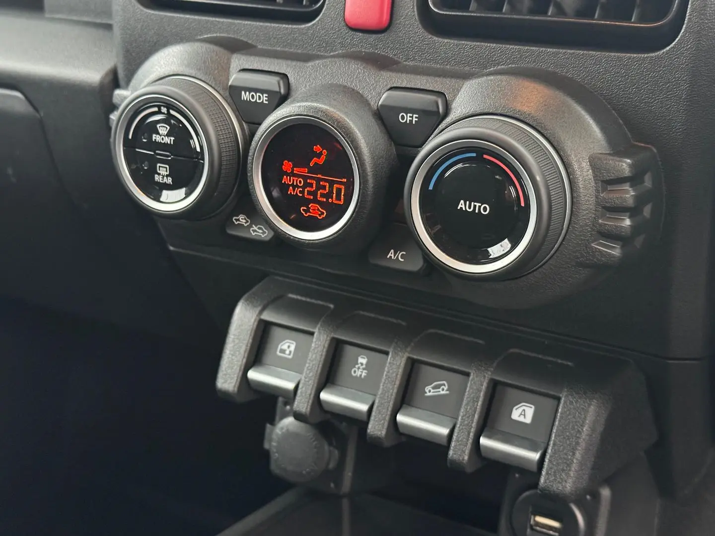 2024 Suzuki Jimny Gallery Image 19