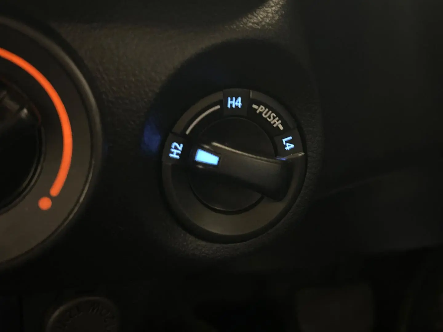 2022 Toyota Hilux Gallery Image 20