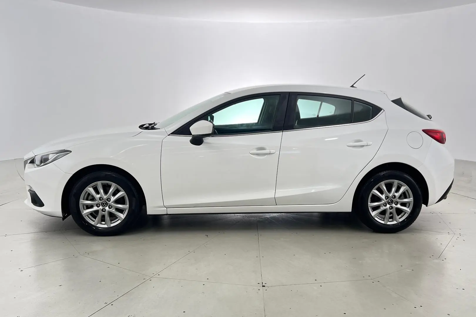 2015 Mazda 3 Gallery Image 7