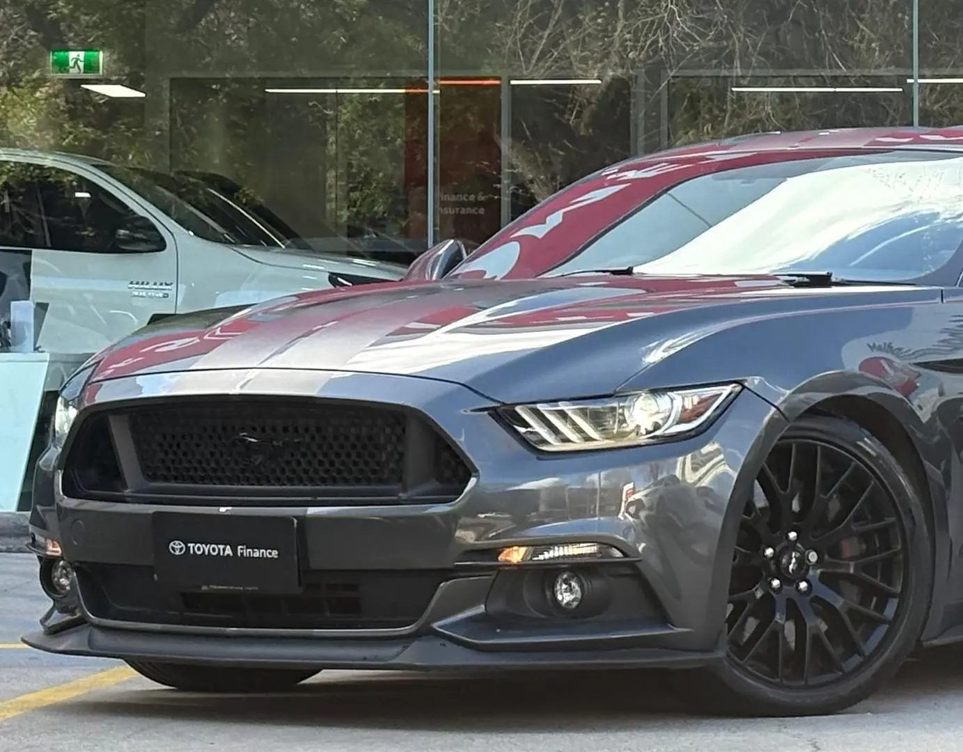 2017 Ford Mustang Gallery Image 6