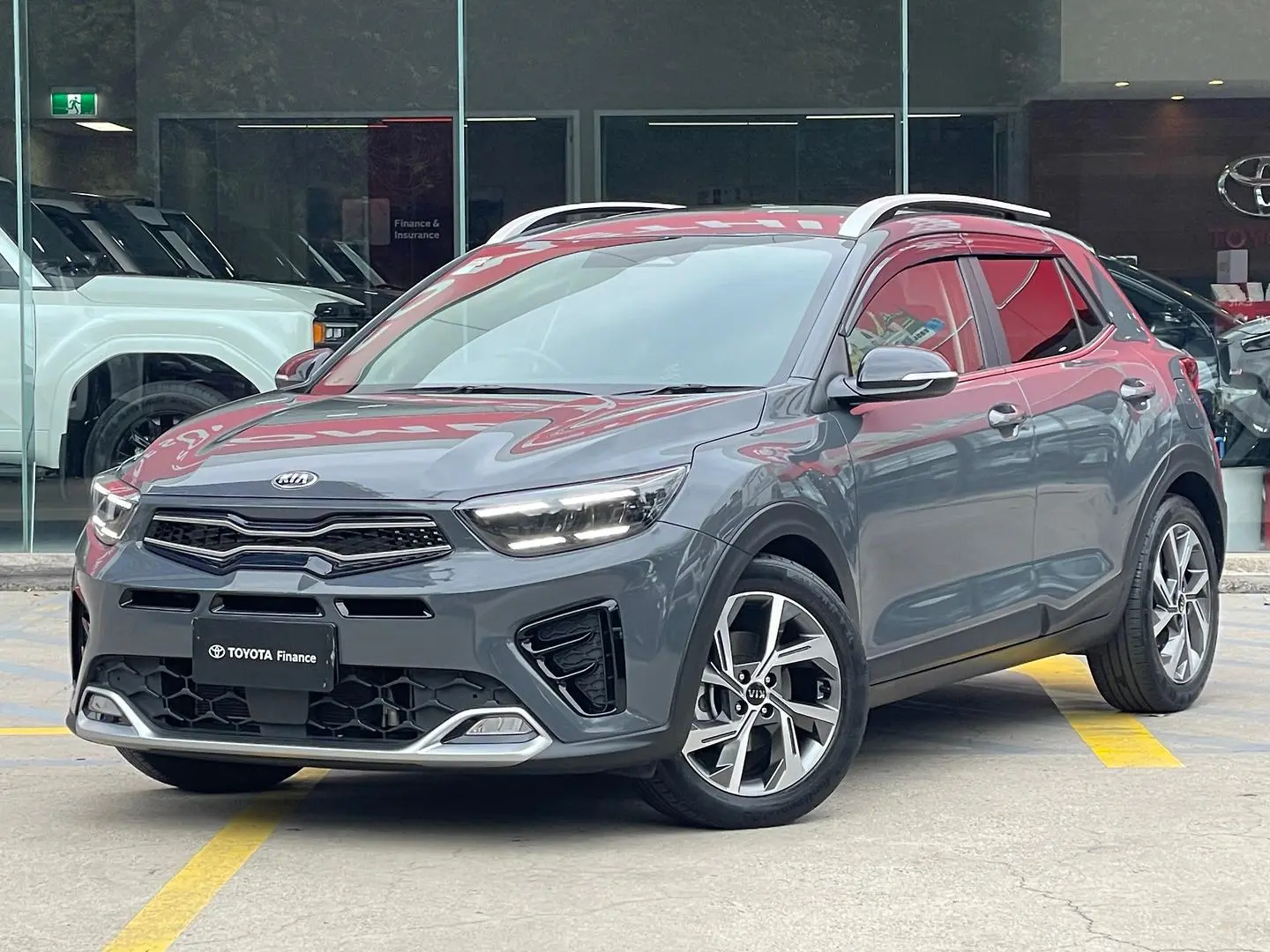2021 Kia Stonic Gallery Image 4