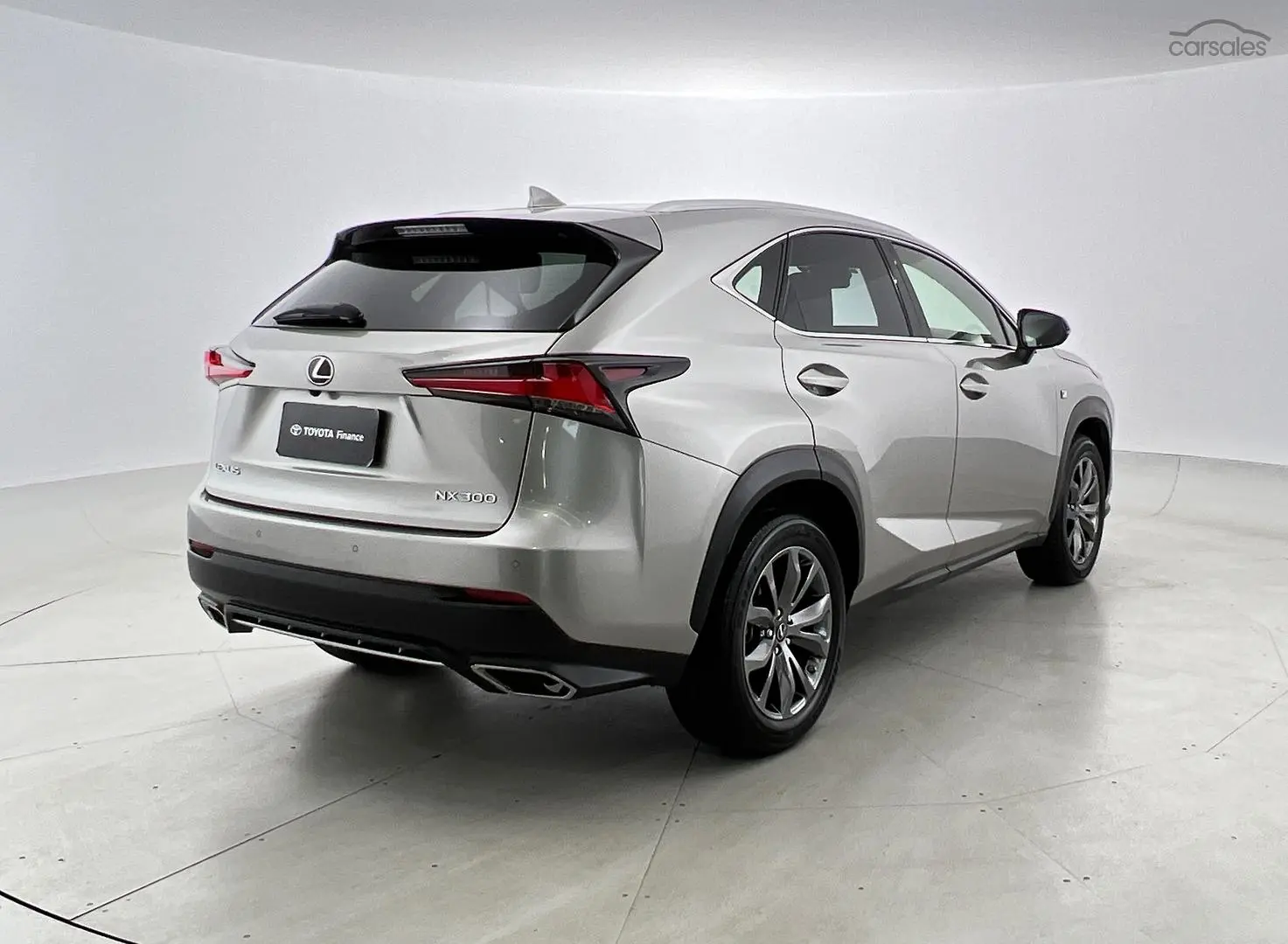 2021 Lexus NX Image 3