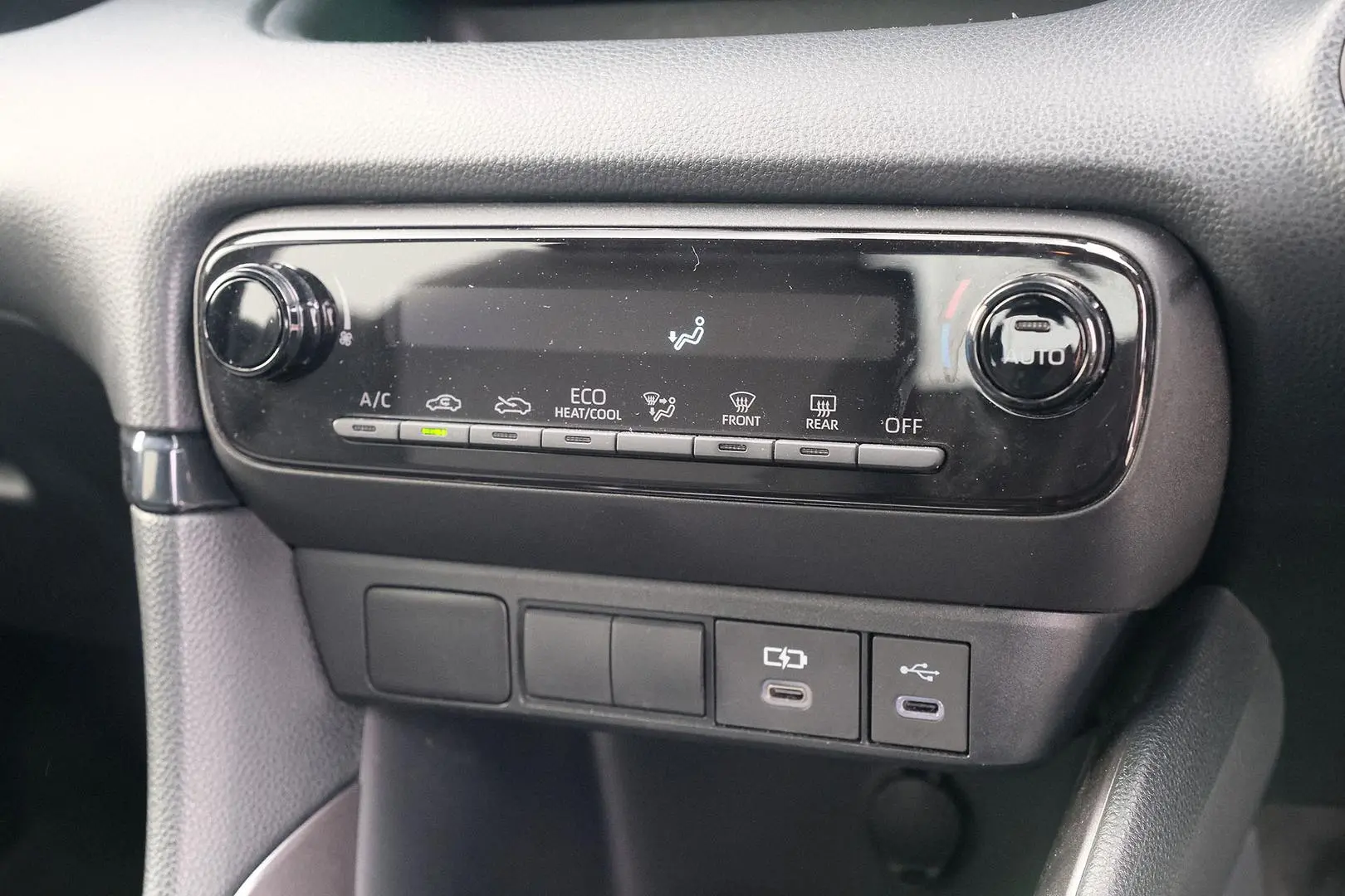 2024 Toyota Yaris Gallery Image 19