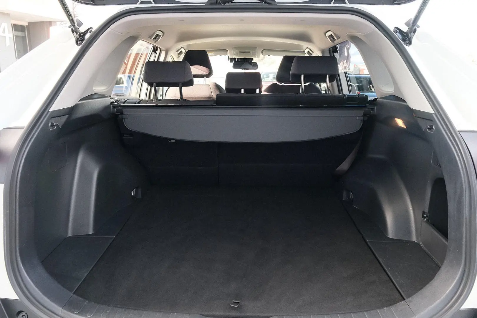 2020 Toyota RAV4 Gallery Image 11