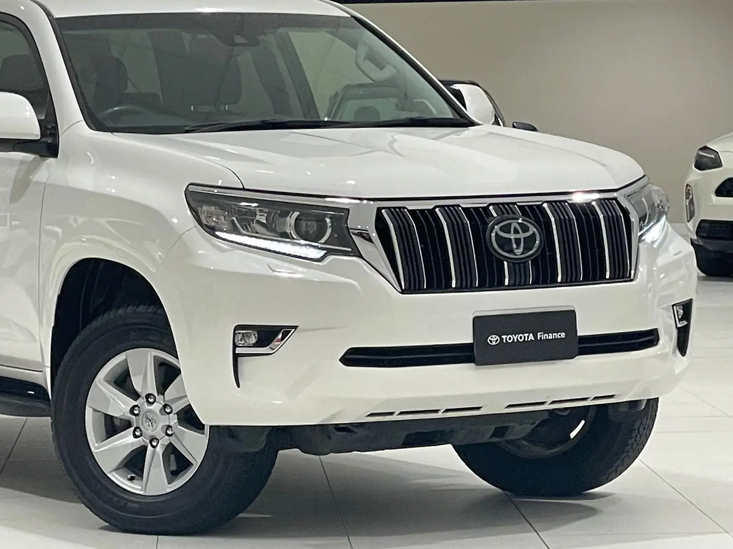 2022 Toyota Landcruiser Prado Gallery Image 3