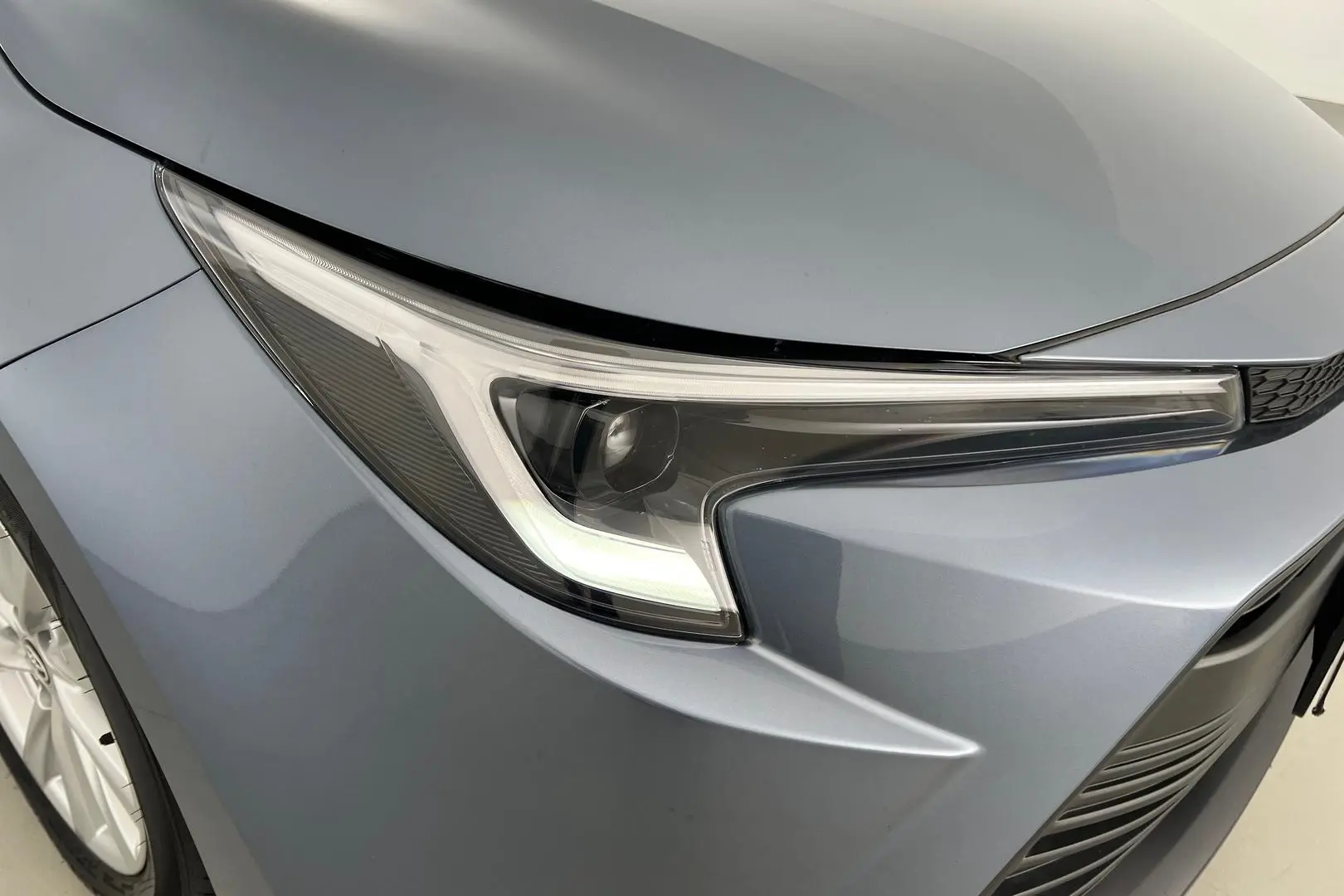 2024 Toyota Corolla Gallery Image 2
