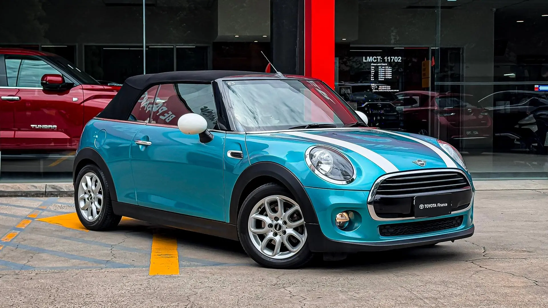 2018 Mini Convertible Gallery Image 2