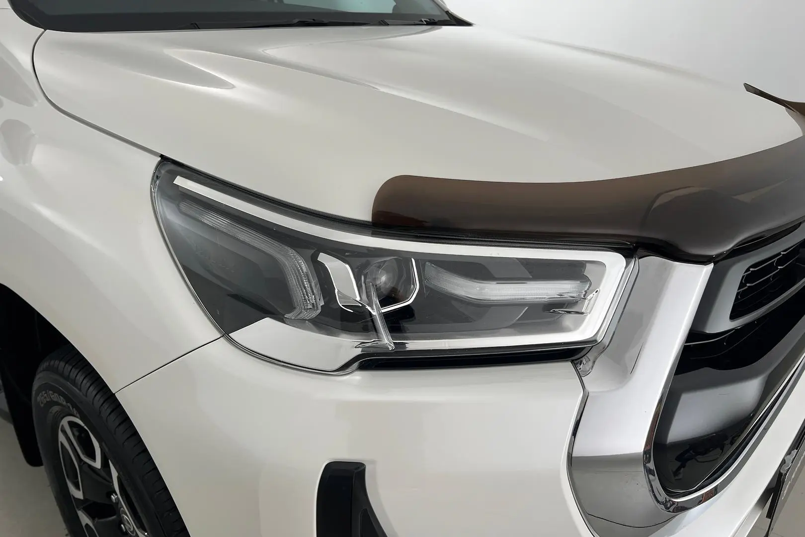 2022 Toyota Hilux Gallery Image 2