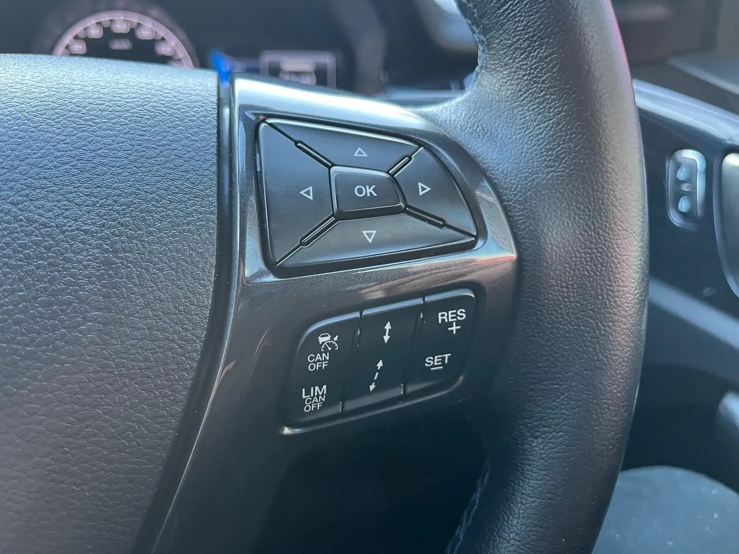 2022 Ford Everest Gallery Image 17